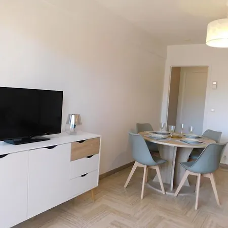 T2 Le Naxos Luxury With Sea View And Parking Saint-Laurent-du-Var
